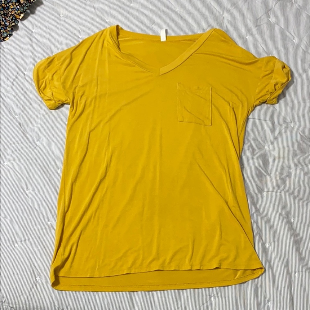 Oversized yellow top